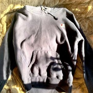 Women’s Vintage Champion Sweatshirt 001